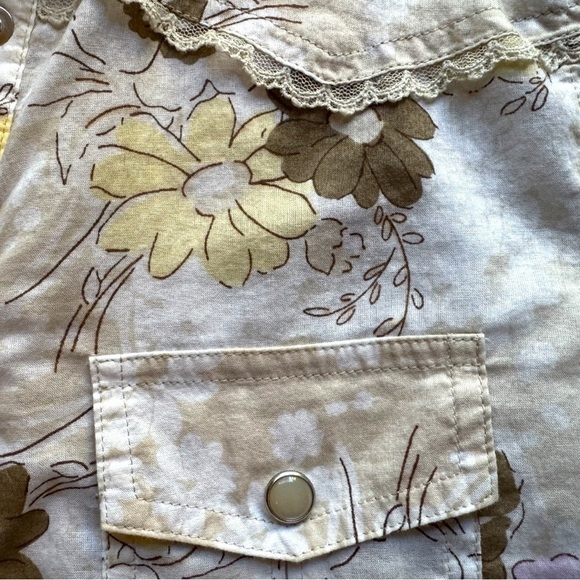 GUESS JEANS Floral Western Snap Button Shirt – Size XS (Fits Juniors XS) - Picture 3 of 12